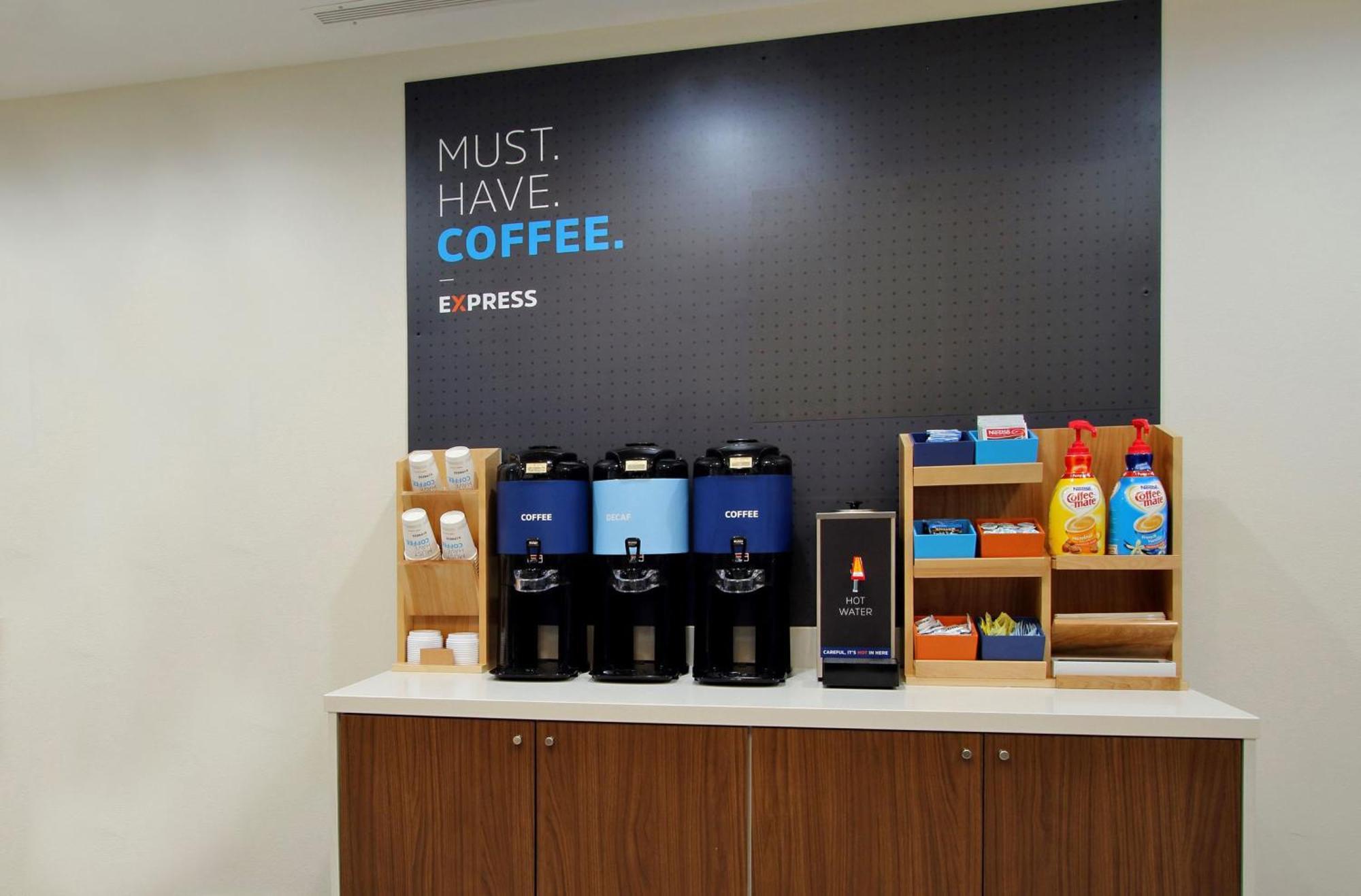 Holiday Inn Express Hotel & Suites Mount Airy By Ihg Eksteriør billede