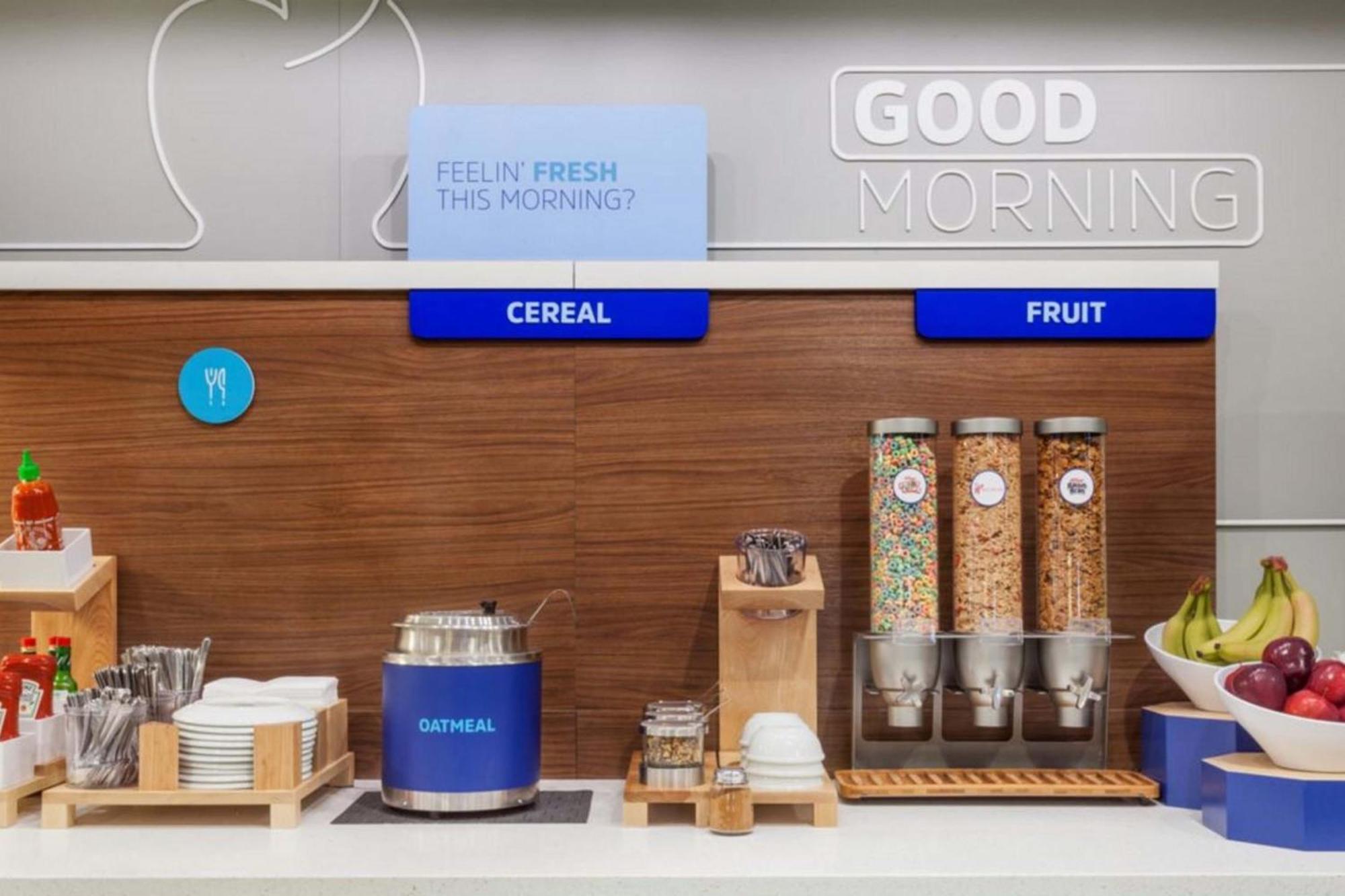 Holiday Inn Express Hotel & Suites Mount Airy By Ihg Eksteriør billede