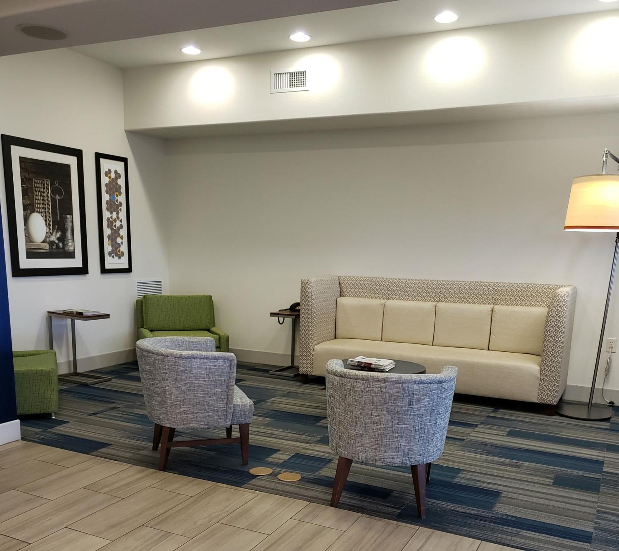 Holiday Inn Express Hotel & Suites Mount Airy By Ihg Eksteriør billede