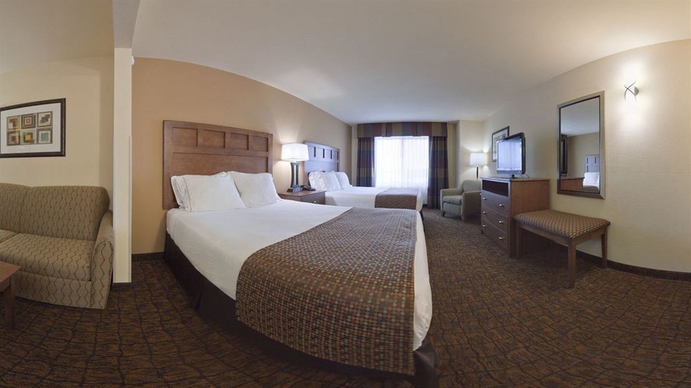 Holiday Inn Express Hotel & Suites Mount Airy By Ihg Eksteriør billede